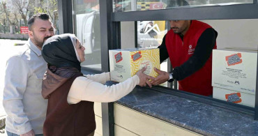 Mersin Büyükşehir Belediyesi Fenilketonüri Hastalarına Gıda Desteği Sunuyor
