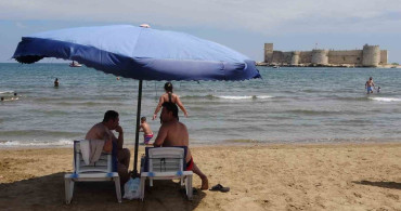 Mersin Sahilleri Kurban Bayramı'nda Tatilcilerle Dolu