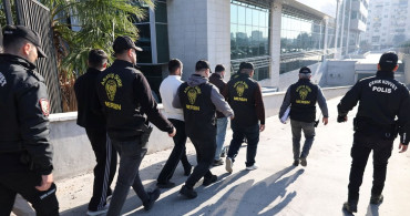 Mersin'de Dolandırıcılık Operasyonu: 10 Kişi Tutuklandı