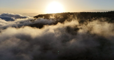 Mersin'de Dronla Görüntülenen Etkileyici Sis Manzarası