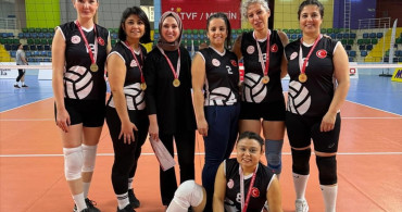 Mersin'de Evinin Sultanları Voleybol Turnuvası Finali