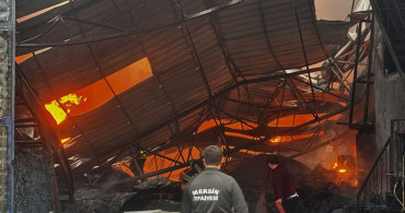 Mersin'de Geri Dönüşüm Fabrikasında Yangın Kontrol Altında