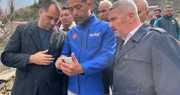 Mersin'de Heyelan: Ali Kıratlı İncelemelerde Bulundu