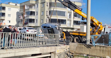 Mersin'de İki Otomobil Çarpıştı: 6 Yaralı
