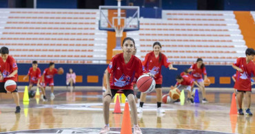 Mersin'de öğrenciler yaz tatilini dolu dolu geçirecek