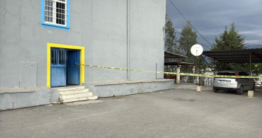 Mersin'de Ortaokul Öğrencisi Okul Müdürünü Tüfekle Yaraladı