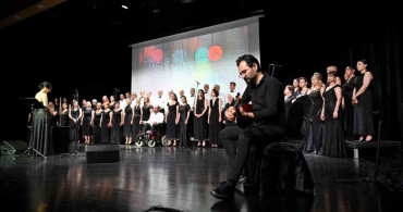 Mersin’de sivil toplumun sesi korosu sanatseverlerle buluştu