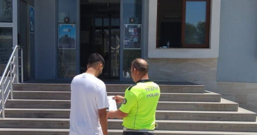 Mersin'de trafiği tehlikeye düşüren minibüs sürücüsüne ceza kesildi