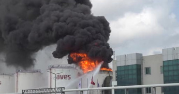 Mersin'de Yağ Fabrikasındaki Yangın Havadan Görüntülendi