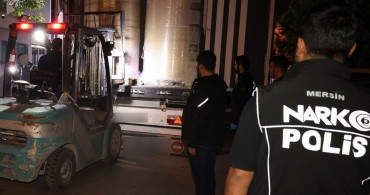 Mersin'de Yurt Dışından Gelen Tırda 223 Kilogram Uyuşturucu Ele Geçirildi