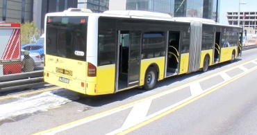 Merter'de Metrobüste Yangın Çıktı