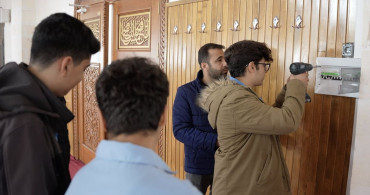 Meslek Lisesi Öğrencileri Ramazan'da Camilerin Bakımını Üstleniyor