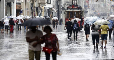Meteoroloji beklenen uyarıyı yaptı: 72 ilde sağanak ve kar yağışı var