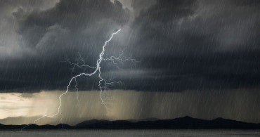 Meteoroloji saat vererek uyardı: Bugün gök gürültülü sağanak yağış geliyor