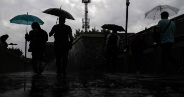 Meteoroloji yurt genelini uyardı: Sıcaklıklar düşüyor sağanak yağış geliyor