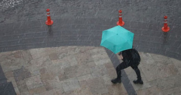 Meteoroloji'den 3 Bölge İçin Kuvvetli Yağış Uyarısı
