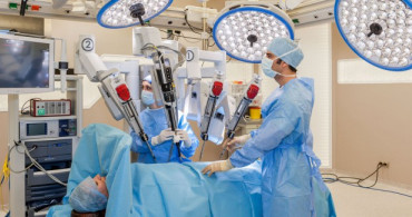 Mide Kanserine Da Vinci Robotuyla Müdahale