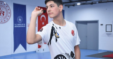 Milli Dartçı Enes Malik Akgöz, Şampiyonluk Hedefliyor