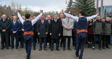 Millî Eğitim Akademisi'nde İlk Ders Programı