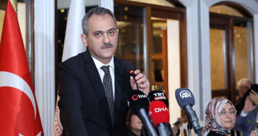 Milli Eğitim Bakanı Mahmut Özer öğretmenlerle iftar programında duyurdu: Öğretmenlik Meslek Kanunu geliyor!