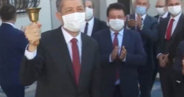 Milli Eğitim Bakanı Selçuk, Zili Çaldı