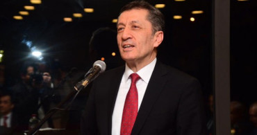 Milli Eğitim Bakanı Ziya Selçuk, Liselerdeki Ders Sayısı ile Alakalı Düzenleme Yapacaklarını Söyledi