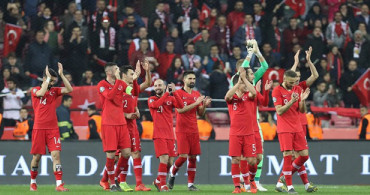 Milli Maça Taraftardan Yoğun İlgi