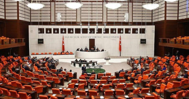 Milyonlar nefeslerini tuttu: EYT görüşmeleri Meclis’te yeniden başlıyor! İlk maaş tarihi belli oldu