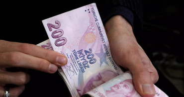 Milyonlarca çalışanı ilgilendiren karar Resmi Gazete’de: Yemek ve yol ücretlerine zam geldi