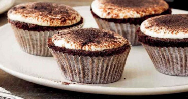 Mini Tiramisu Kekleri Tarifi