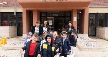 Minik Öğrenciler Kütüphane Haftasında Kitaplarla Buluştu