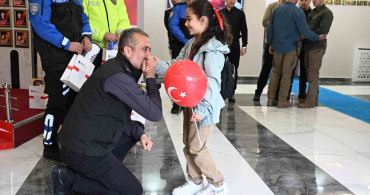 Minik Öğrencilerden Emniyet Müdürlüğüne Anlamlı Ziyaret