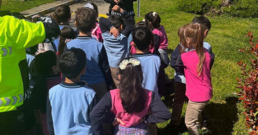 Minikler Trafik Güvenliğini Eğlenerek Öğreniyor