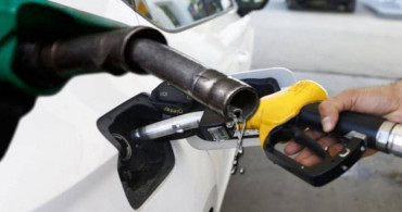 Motorin ve benzine peş peşe şok indirim! Brent petroldeki 20 liralık düşüş benzine yansıyacak! Benzin düşer mi diyenler geceyi beklesin!