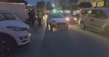 Motosikletli Kaza Geçirdi: Park Halindeki Aracın Kapısı