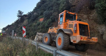 Mudanya-Altıntaş Sahil Yolunda Tekrar Toprak Kayması