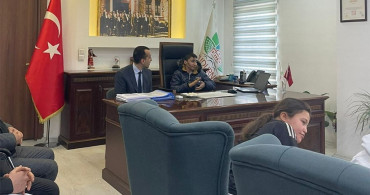 Mudurnu'da Özel Çocuklar Protokol Koltuklarını Devraldı