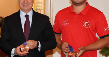 Muğla Başkanı Ahmet Aras'tan Emircan Haney'e Kutlama