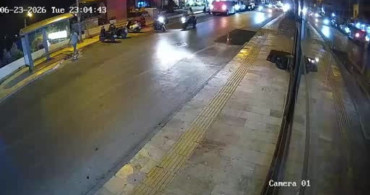Muğla Bodrum'da motosiklet kazası güvenlik kamerasına yansıdı