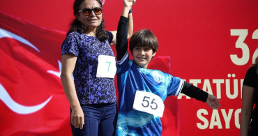 Muğla'da Atatürk'e Saygı Gençlik 32. Yol Koşusu Gerçekleşti