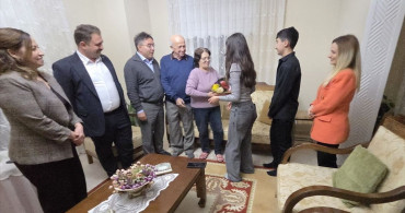 Muğla'da Liseli Gençlerden Muharip Gazilere Vefa Ziyareti