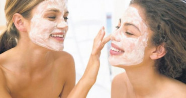 Muhteşem Bir Cilt İsteyenlere! Maliyetsiz 3 Güneş Lekeleri İçin Maske Tarifi