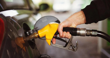 Müjdeli haber duyuruldu: Benzine indirim geliyor! 23 lira bandına çekilecek!