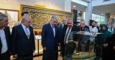 Mukaddes Emanetler Sergisi Bursa'da Ziyarete Açıldı