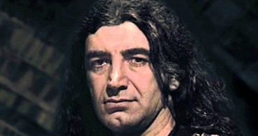 Murat Kekilli'den İsrail Saldırılarına Şarkılı Tepki
