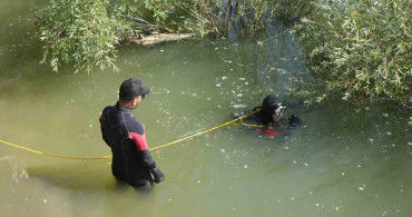 Murat Nehri'nde kaybolan 10 yaşındaki Berat için zamanla yarış sürüyor