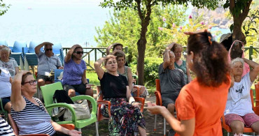 Muratpaşa'dan Parkinson hastalarına hareket desteği