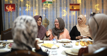Müslüman Kadınlar İstanbul'da Buluştu