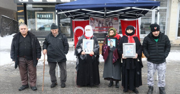 Muş'ta Ailelerin Evlat Nöbeti Devam Ediyor