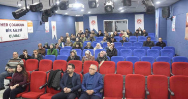 Muş'ta Çocukla Etkili İletişim Eğitimi Gerçekleştirildi